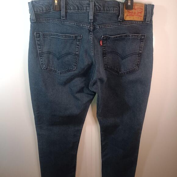 Mens levi's blue jeans W 38/ L 30 - Picture 2 of 6